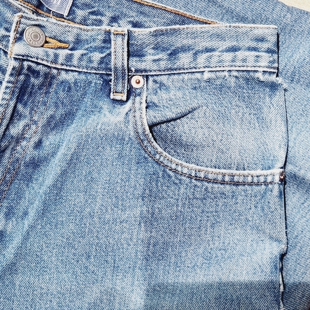 Vintage Gap Light Blue Classic Fit Distressed Mom Jeans Size 14L - Picture 14 of 15